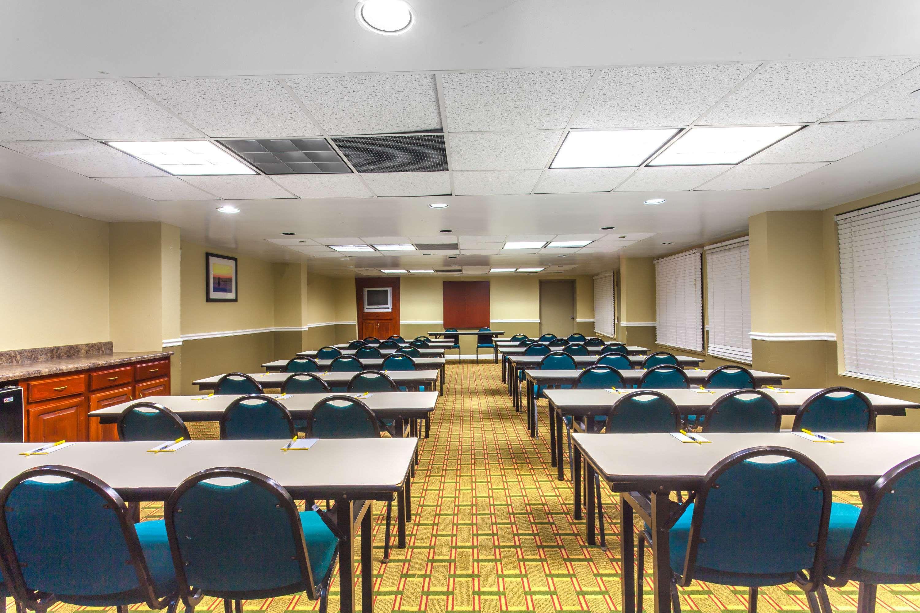 Days Inn By Wyndham Lebanon Buitenkant foto