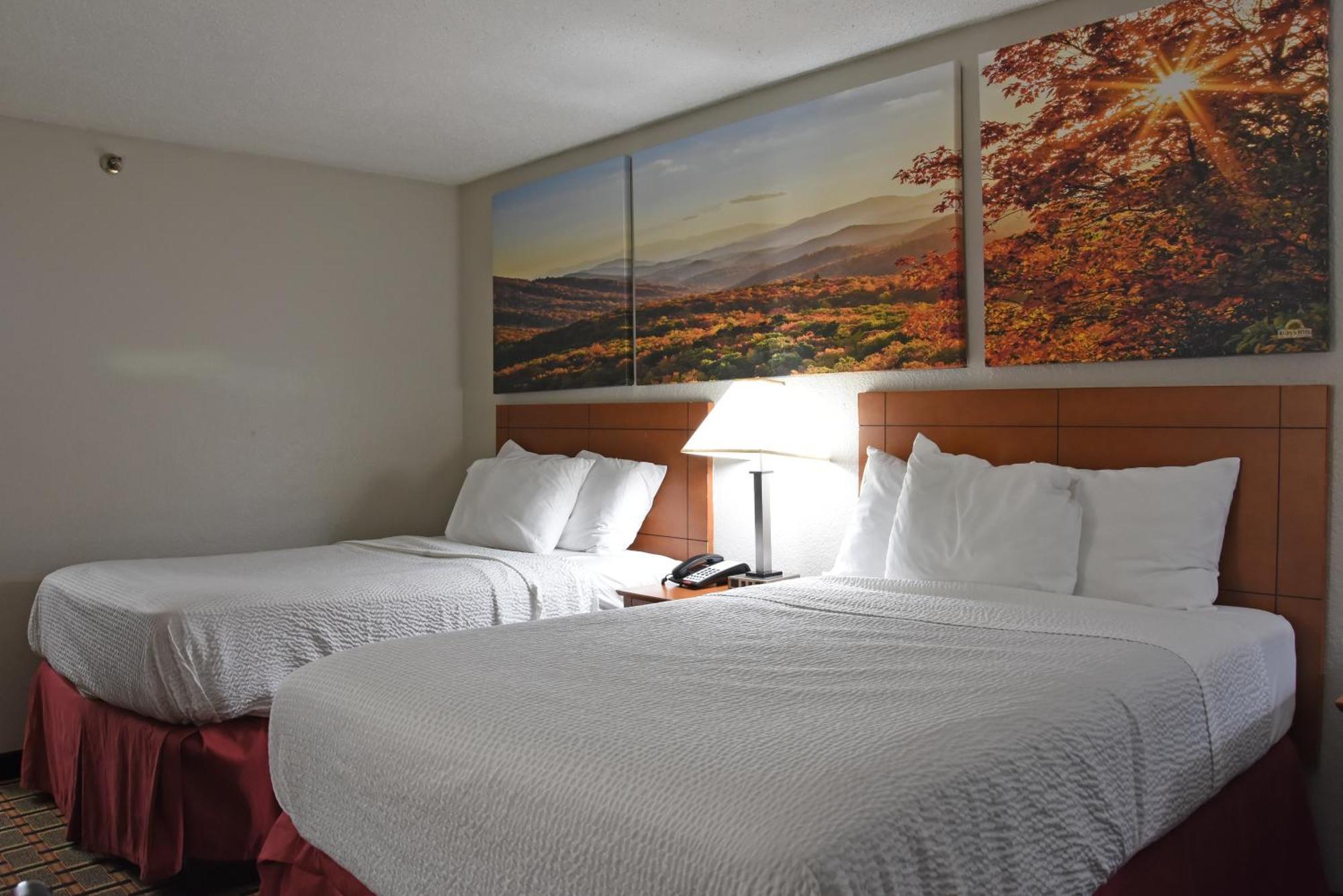 Days Inn By Wyndham Lebanon Buitenkant foto